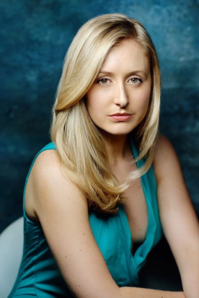 Katie Amess backdrop