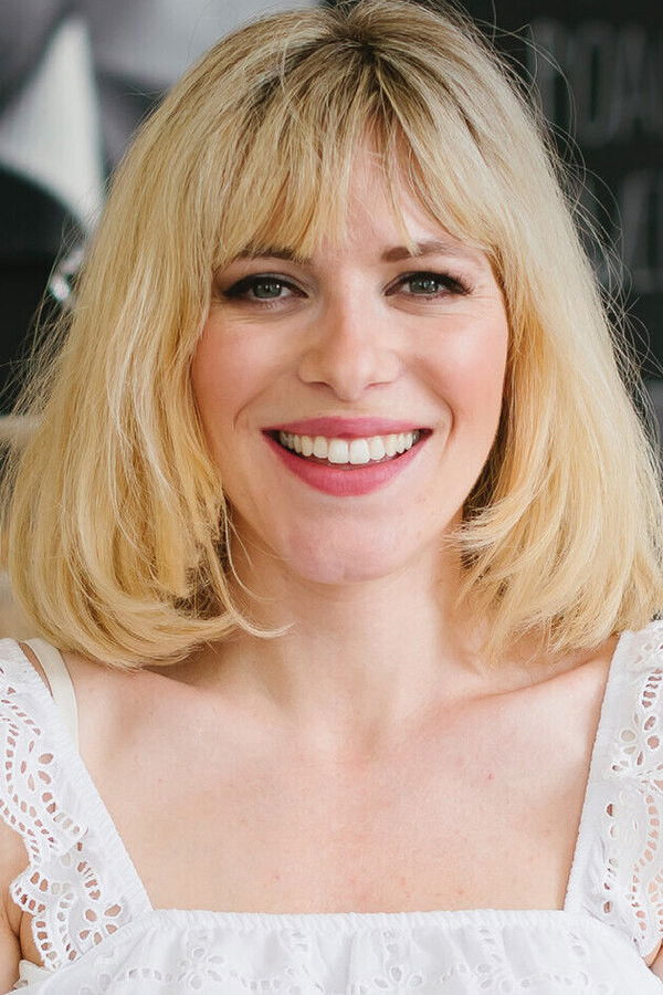 Véronique Leysen backdrop