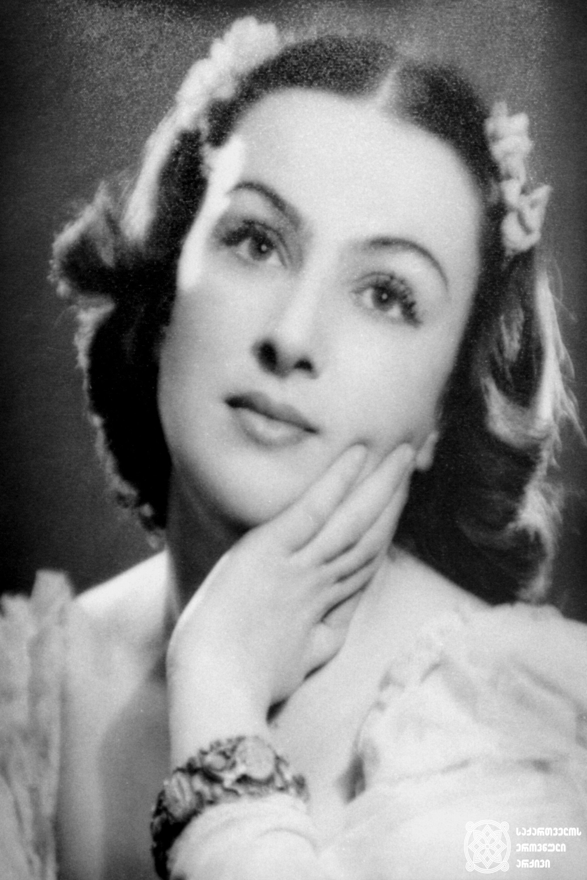 Medea Japaridze backdrop