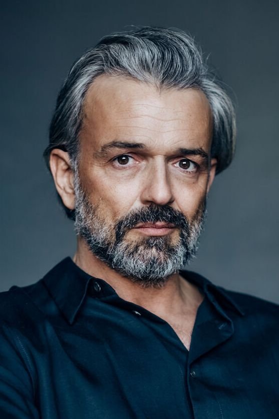 Alexander Wipprecht backdrop