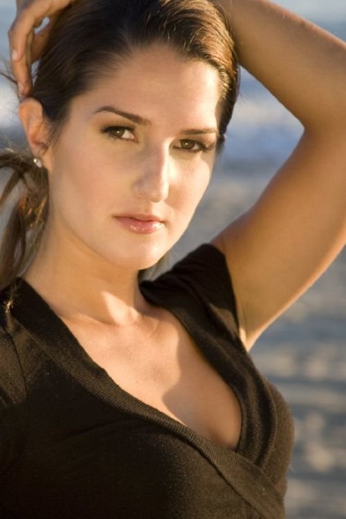 Monica Cabral backdrop