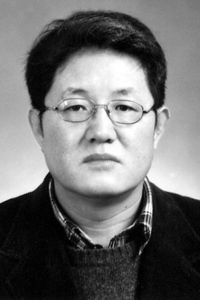 Jo Geum-hwan backdrop