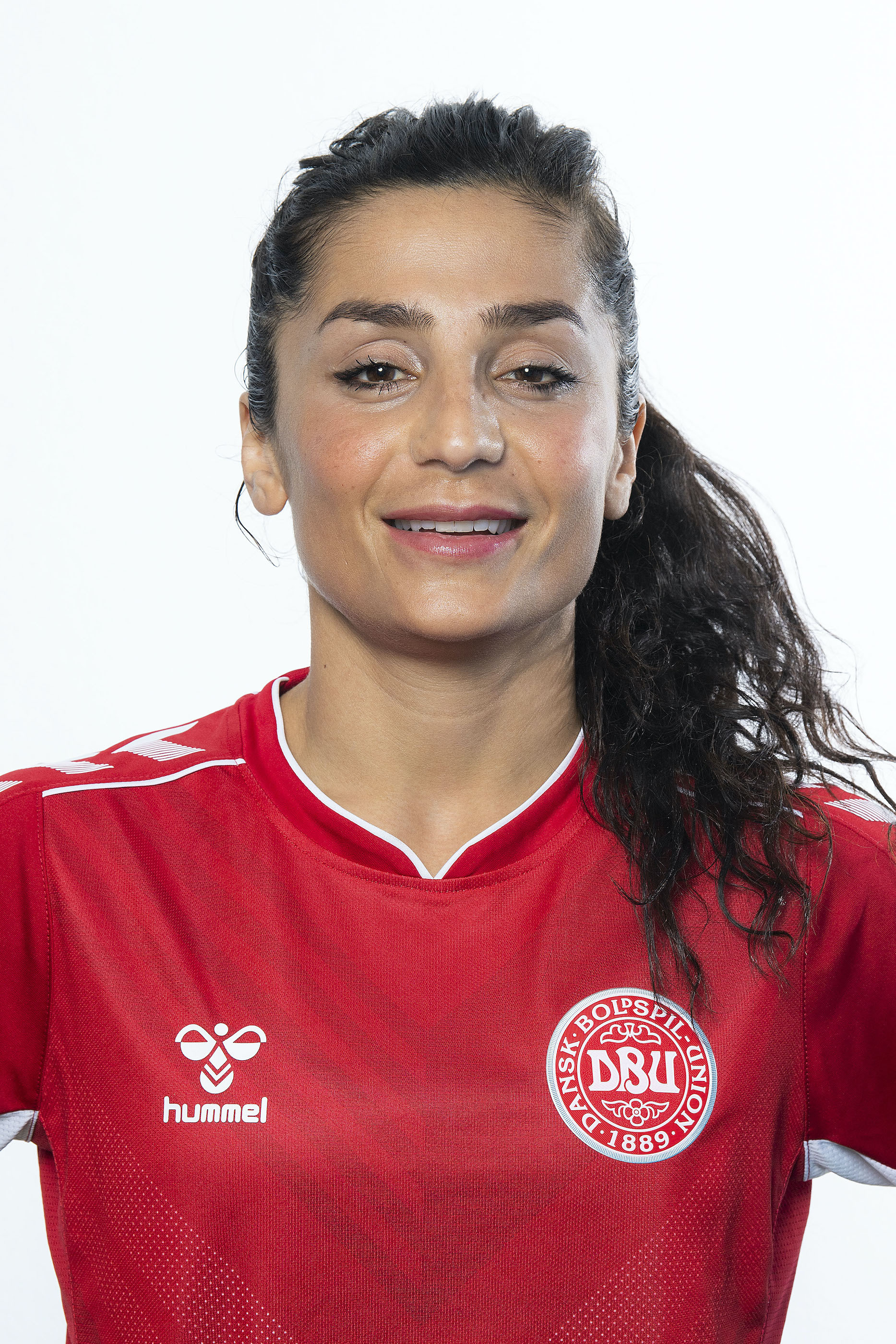 Nadia Nadim backdrop