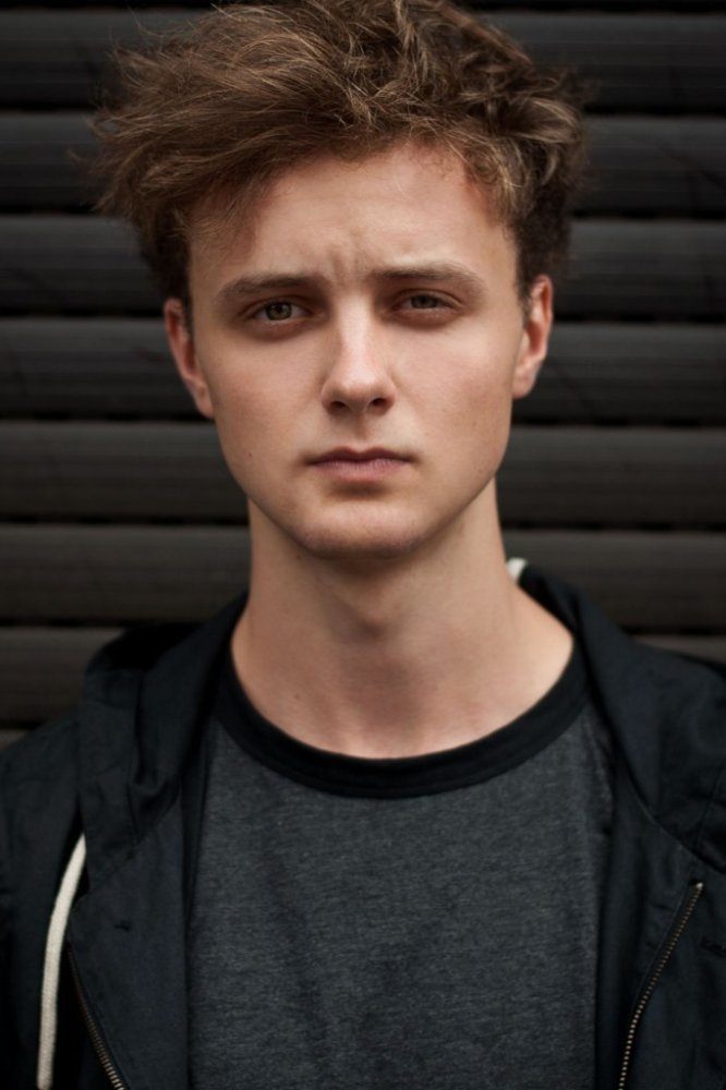 David Nolden backdrop