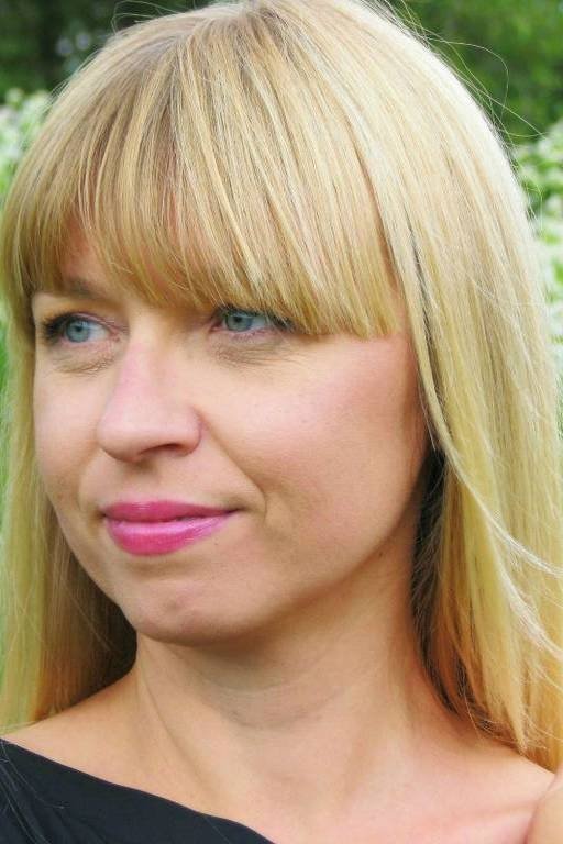 Agata Pruchniewska: Agata Pruchniewska backdrop