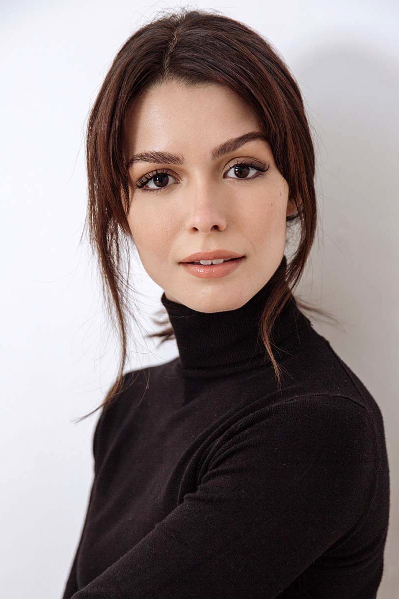 Beatriz Barosa backdrop