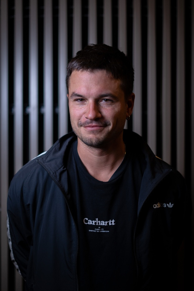 Kim Allamand backdrop