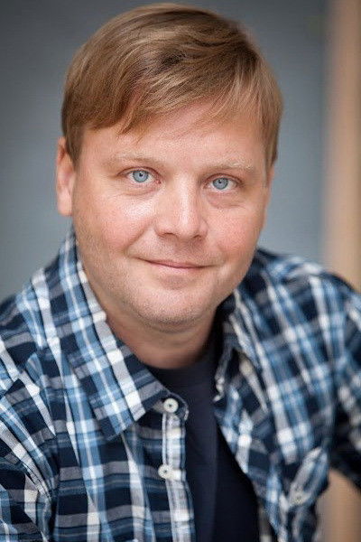 Andrey Savostyanov backdrop