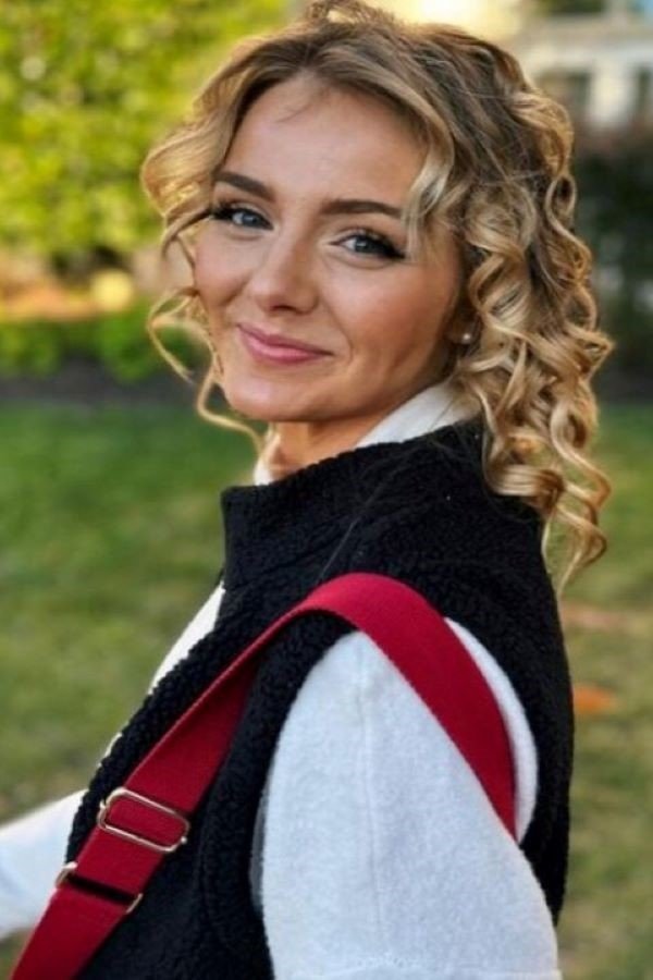 Patsy Lynn Russell backdrop