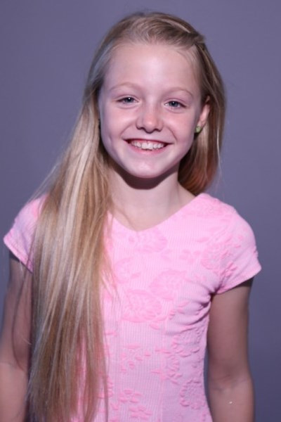 Robyn Dempsey backdrop