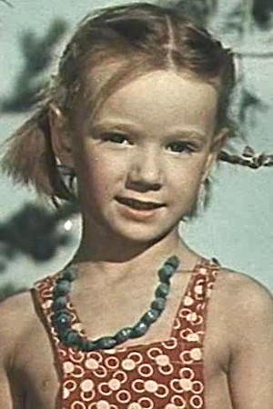 Olga Esalnek backdrop