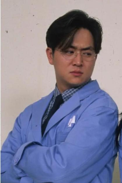 Kim Chan-woo backdrop