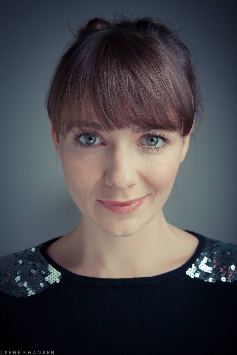 Mette Alvang backdrop