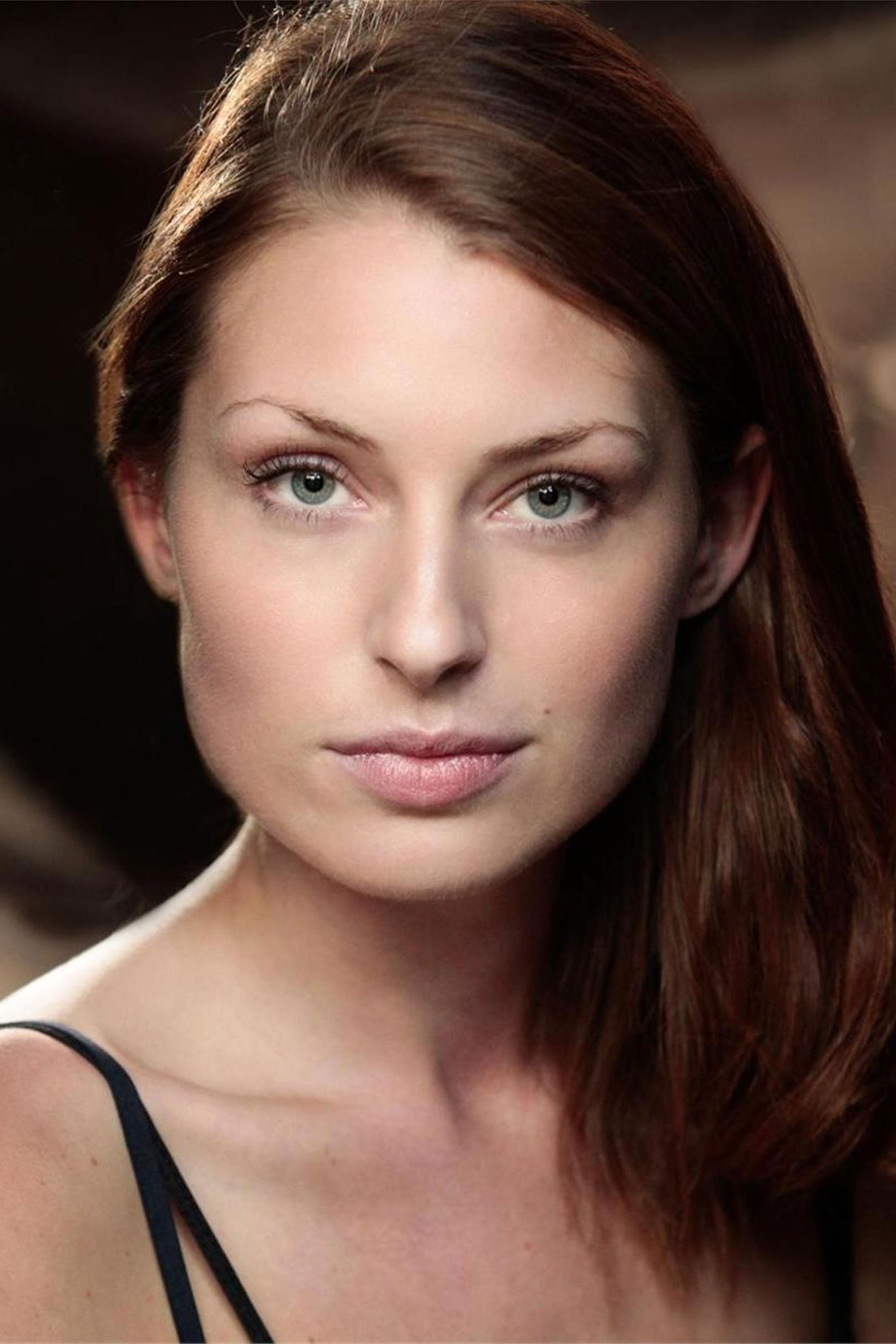 Alice May Ferngrove backdrop