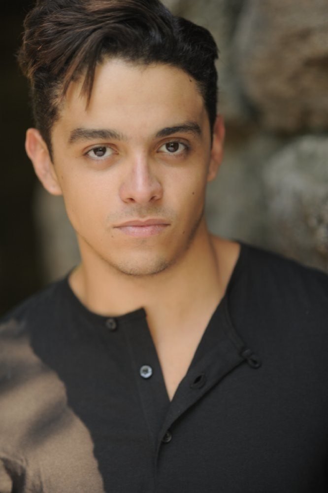 Lucca De Oliveira backdrop