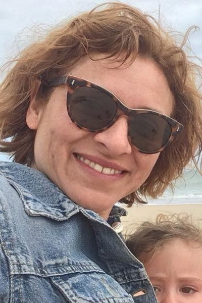 Inés Almirón backdrop