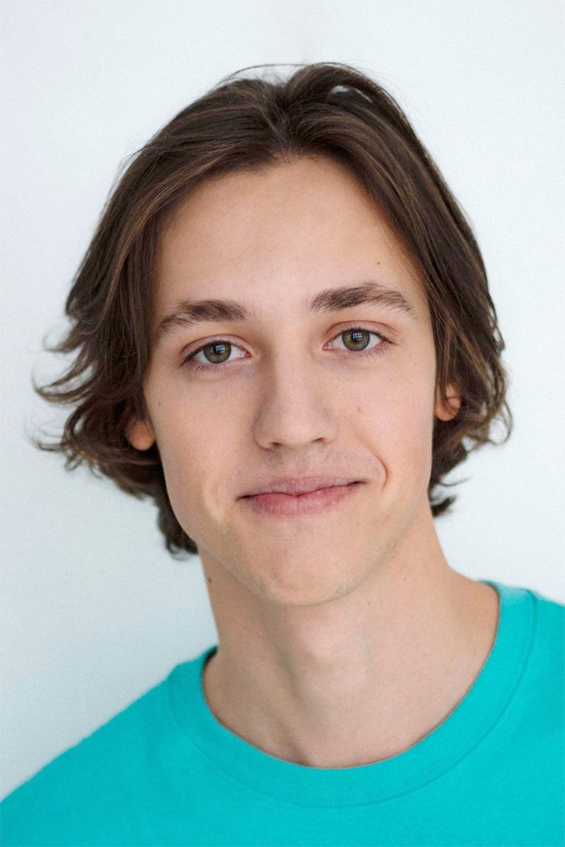 Aleksey Lukin backdrop