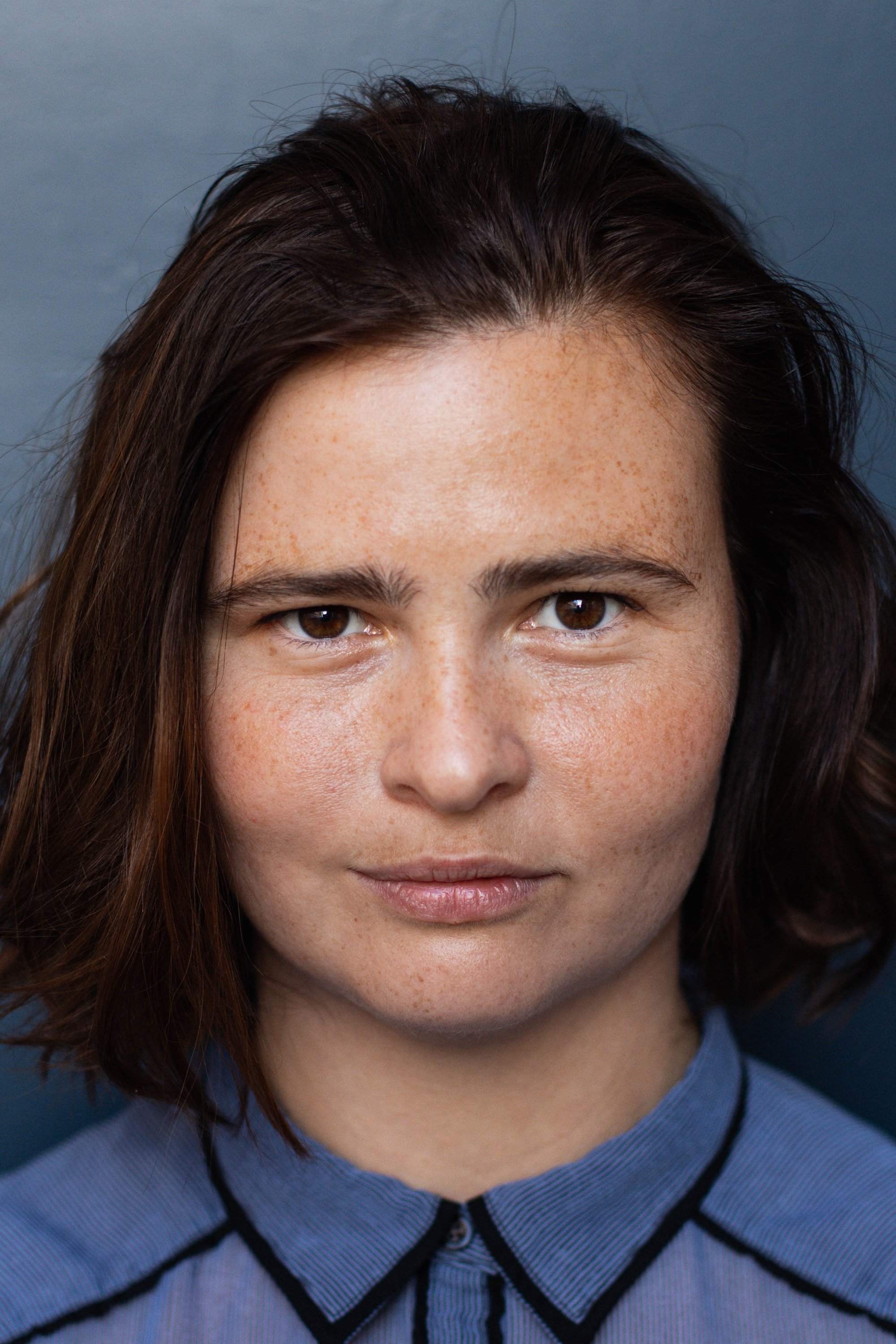 Lisa Hrdina backdrop