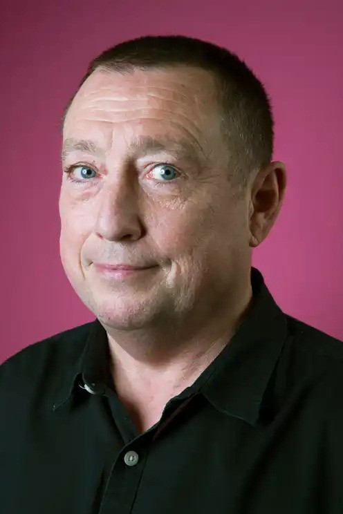 Lee Macdonald backdrop