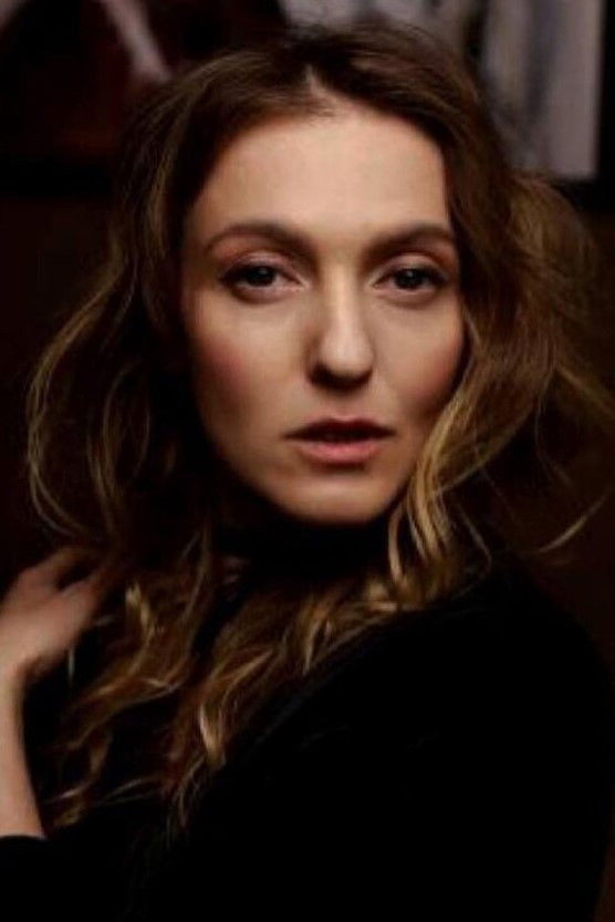 Urszula Malka backdrop