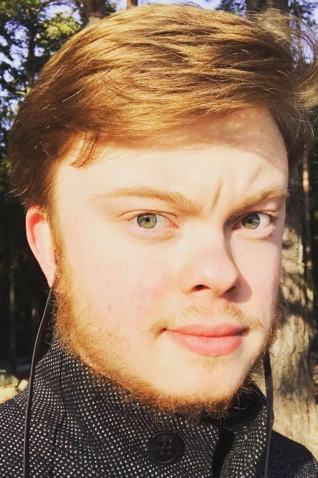 Dennis Konway backdrop