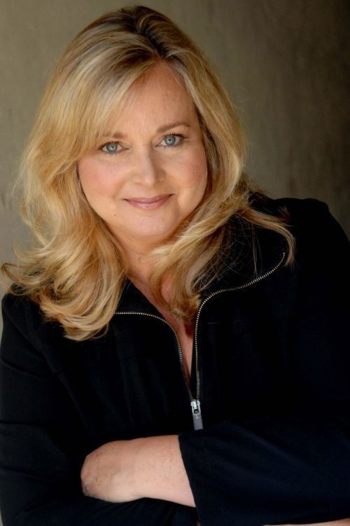 Anne Hulegard backdrop