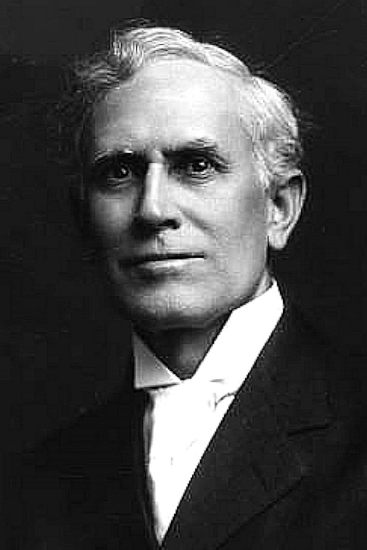 Albert Tavernier backdrop