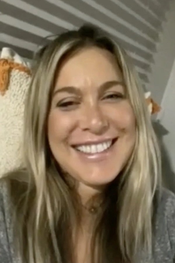 Leonora Scelfo backdrop