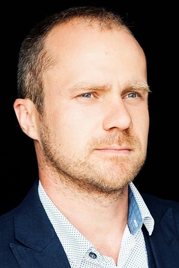 Martin Skorek backdrop