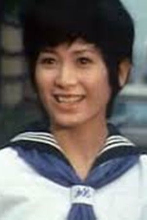 Hitomi Ariyoshi backdrop