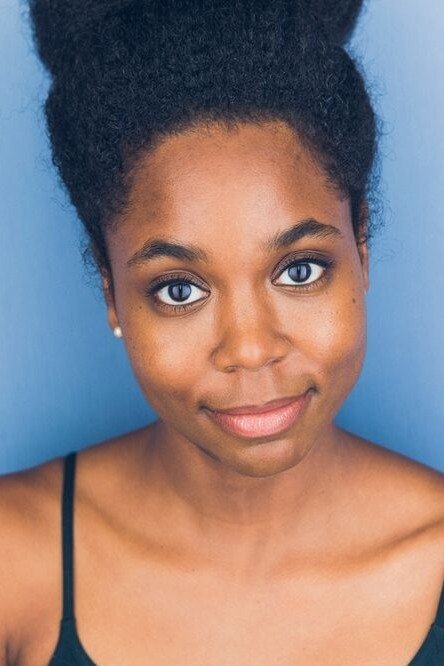 Naomi Lorrain backdrop