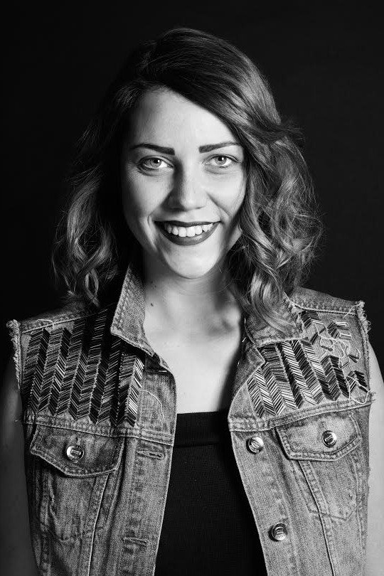 Maja Šuša backdrop