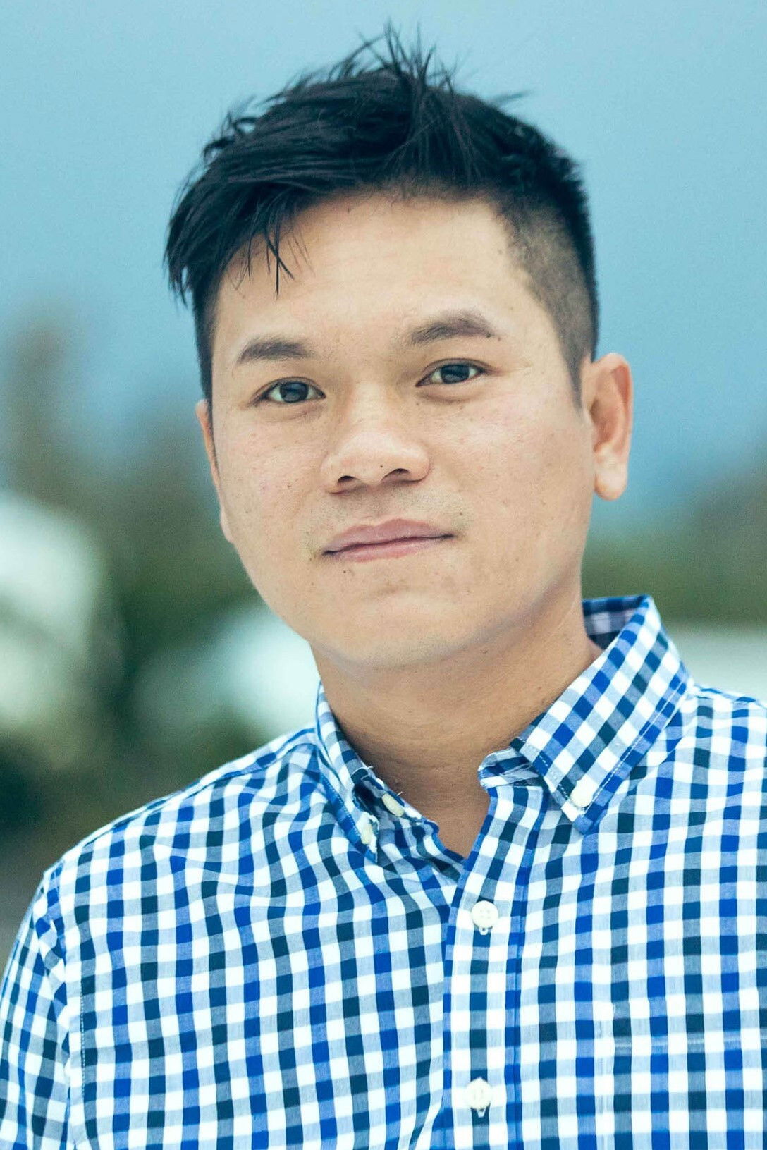 Suming Rupi backdrop