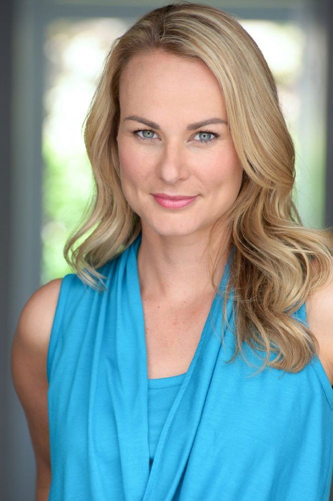 Angela Olyslager backdrop