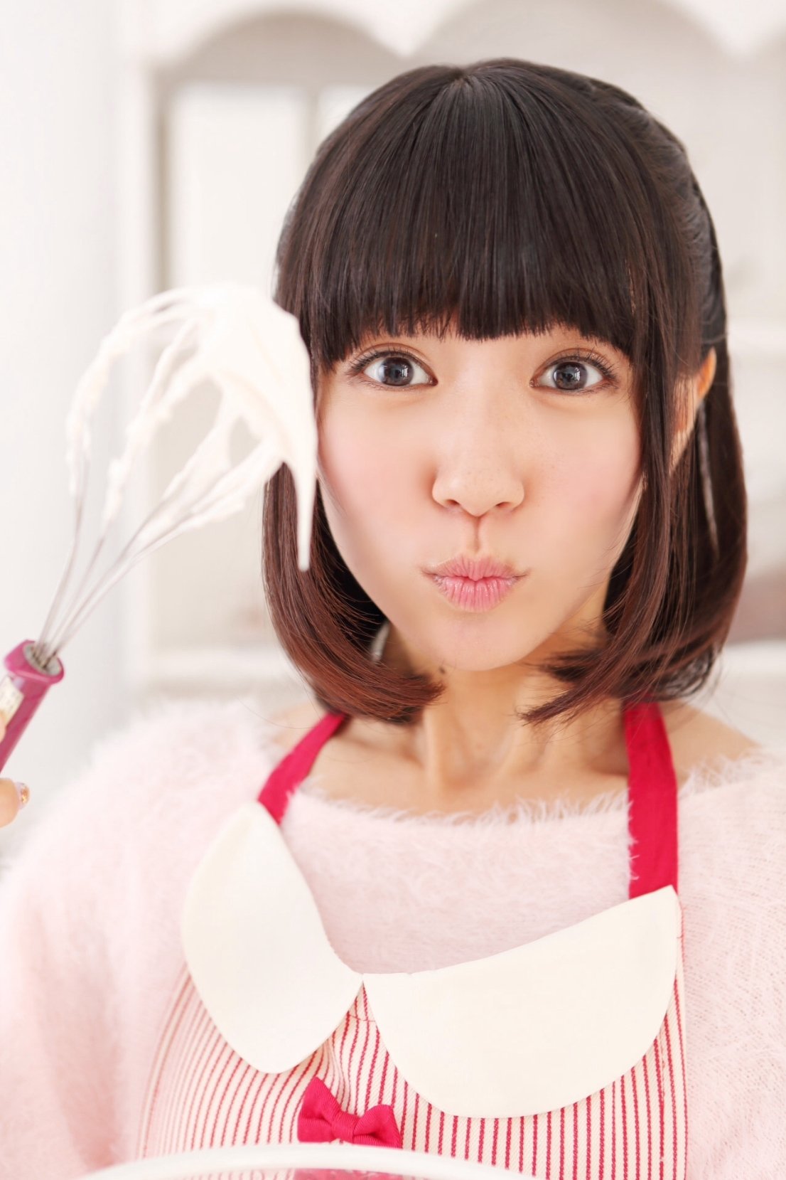 Karin Ogino backdrop