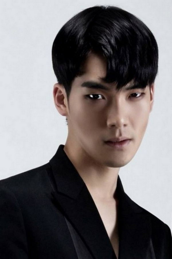 Kim Tae-hoon backdrop