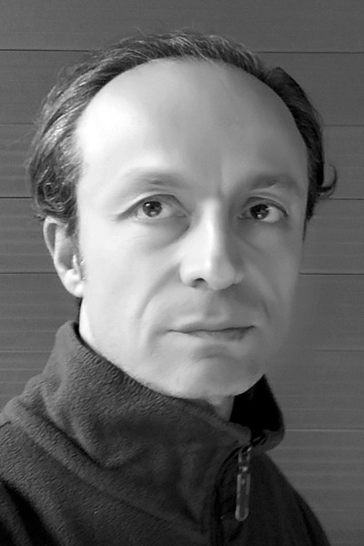 Nikos Pantelidis backdrop