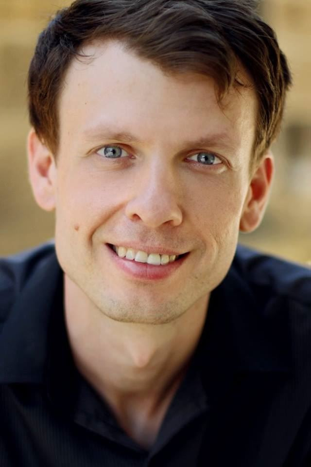 Matheu Sabo backdrop