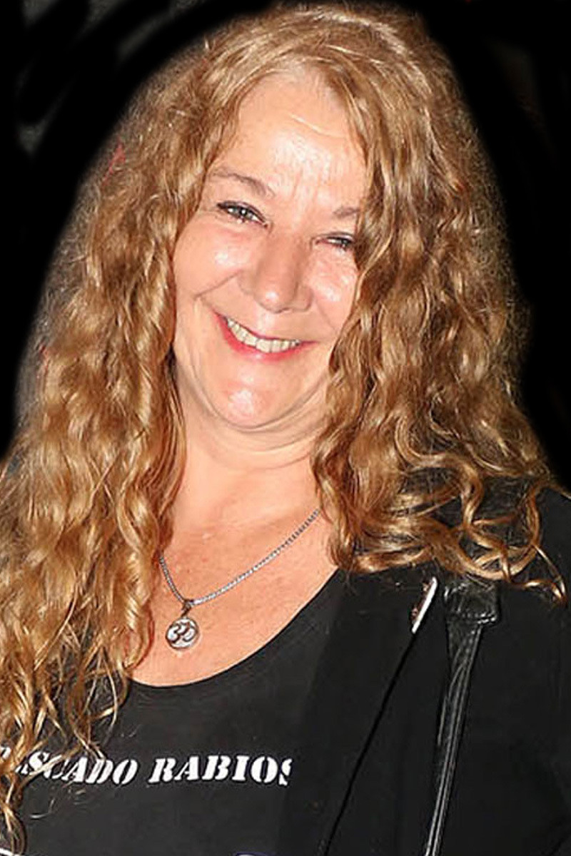 Claudia Puyó backdrop