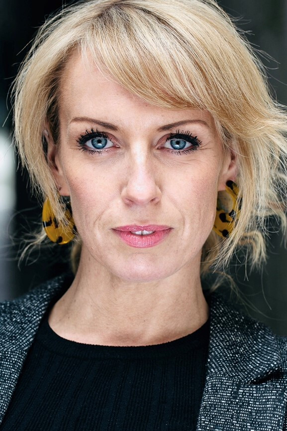 Rebecca Mckinnis backdrop