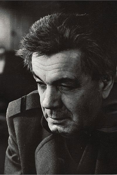 Márton Andrási backdrop