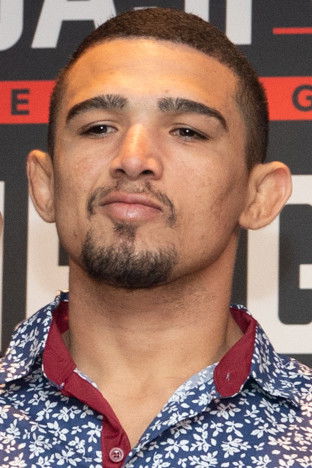 Leandro Higo backdrop