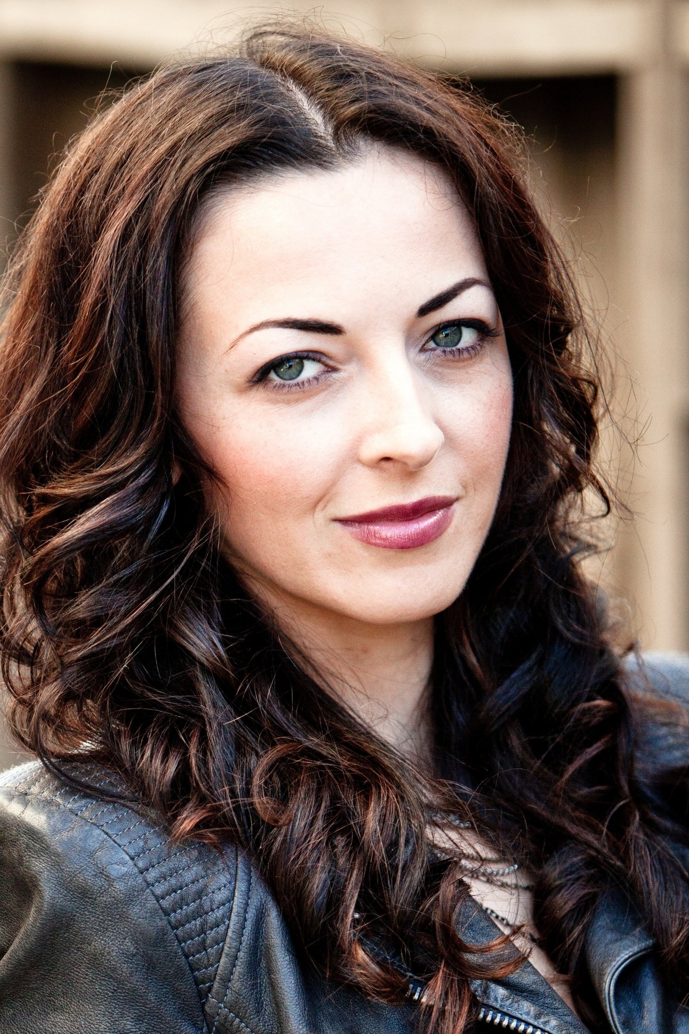 Isabel Dresden backdrop