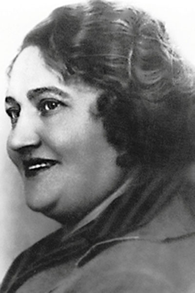 Lidiya Deikun backdrop