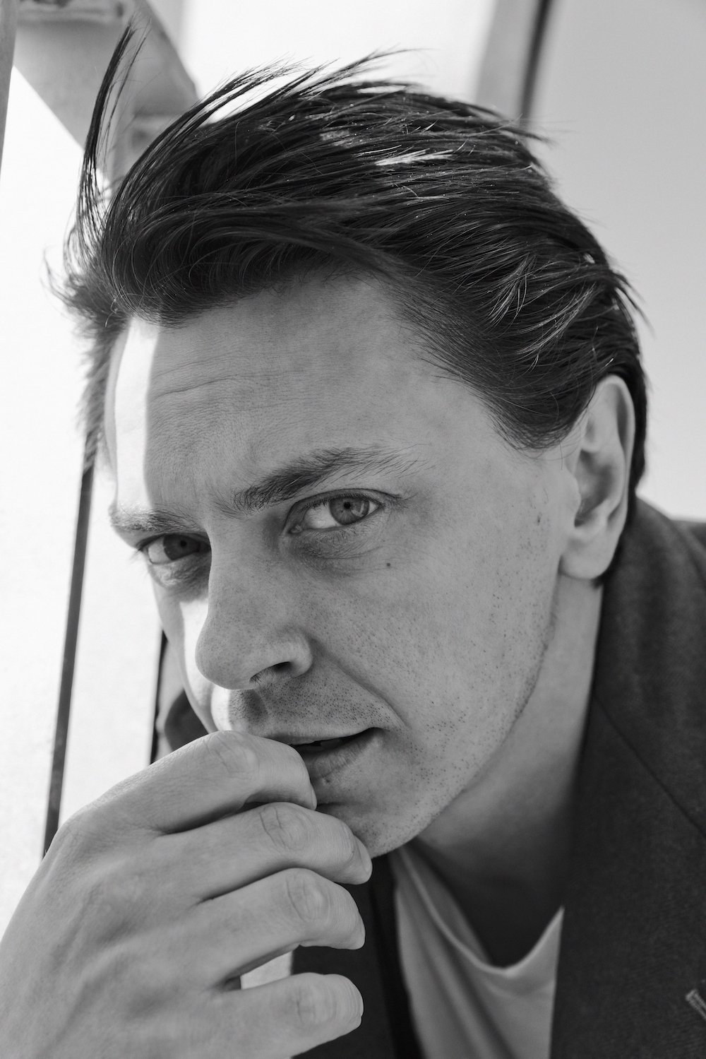 Pjetër Dreimanis backdrop