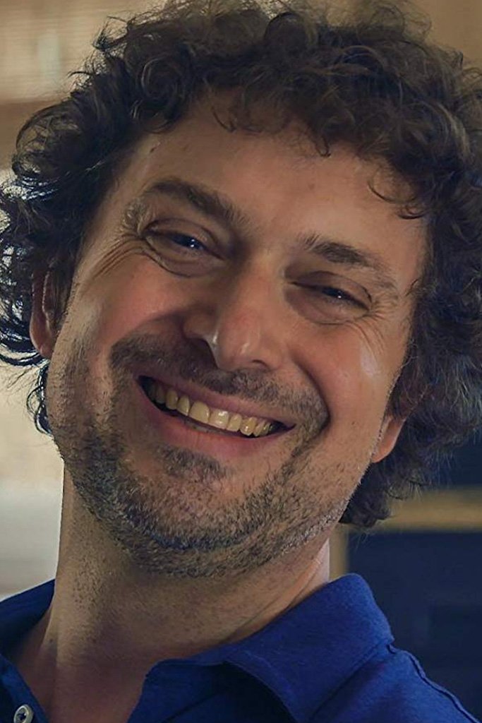 Stefan Mocker backdrop