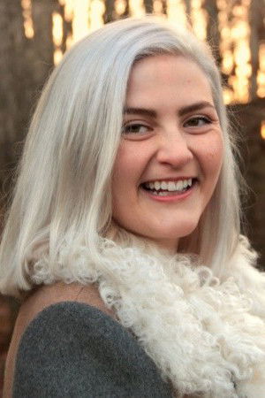 Madison Ginsberg backdrop