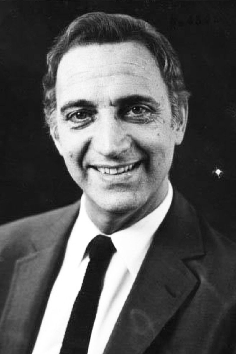 Ernesto Bianco backdrop