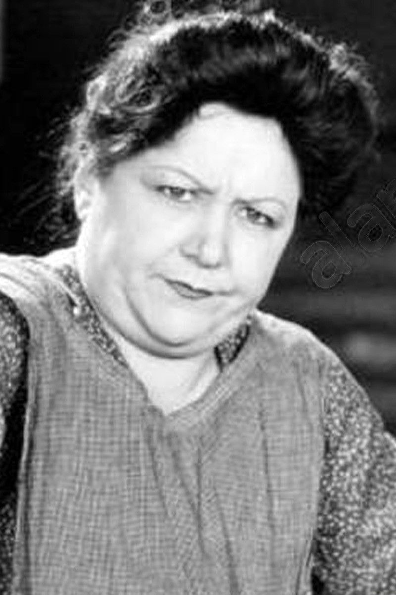 María Esther Duckse backdrop