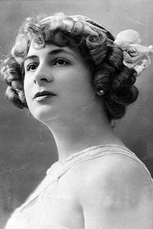 Armande Cassive backdrop